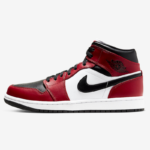 air jordan one mid chicago red