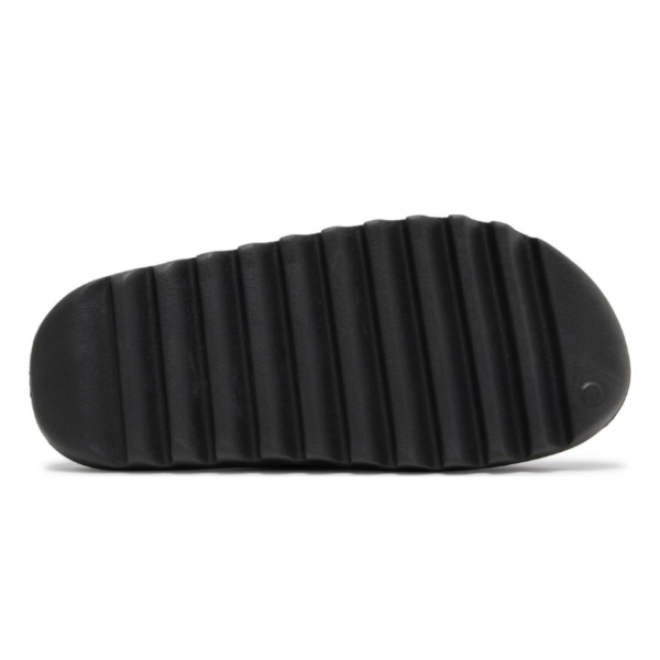 yeezy slide onyx black bottom sole